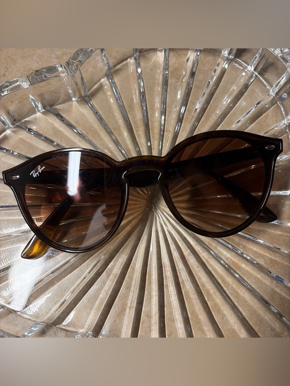 Ray-Ban Round Sunglasses in Tortoiseshell Brown